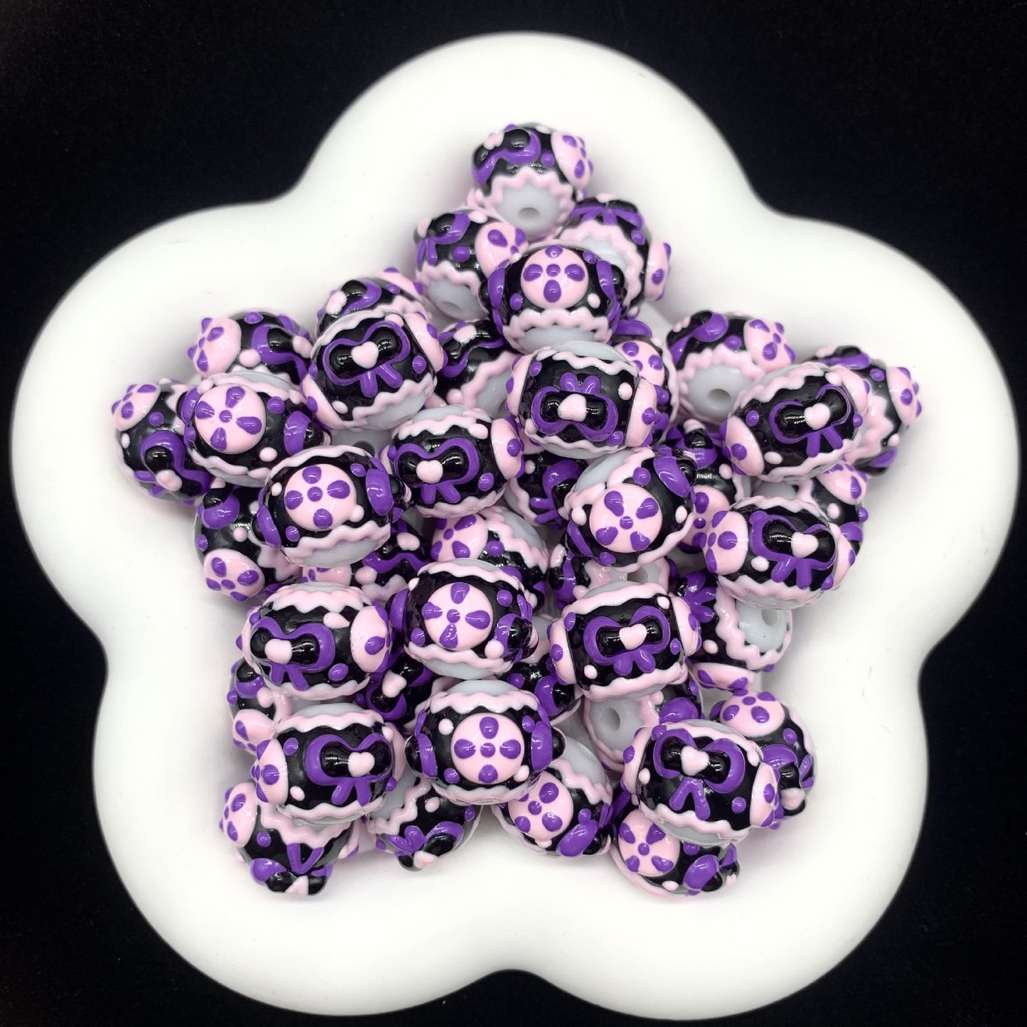 Purple Ribbon Hearts Hand Painted Round Beads (5pcs)