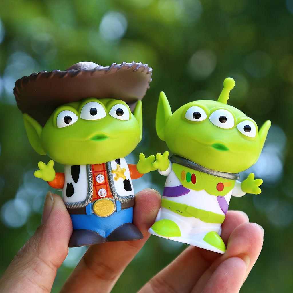 Toy Story Alien Figure Topper Set