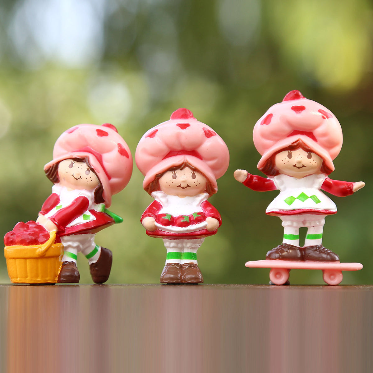 Strawberry Shortcake Figure Topper Set