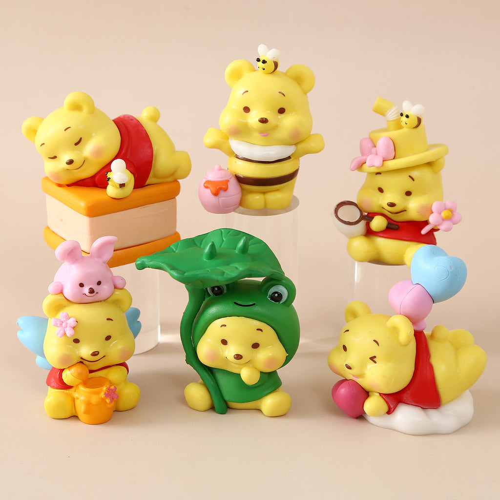 Winnie The Pooh Froggie  Figure Topper Set
