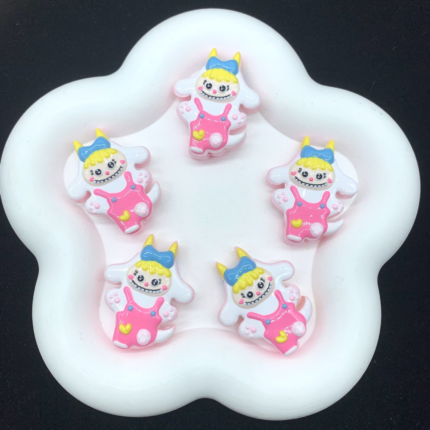 Pajamas Bubu Hand Painted Beads 1pc