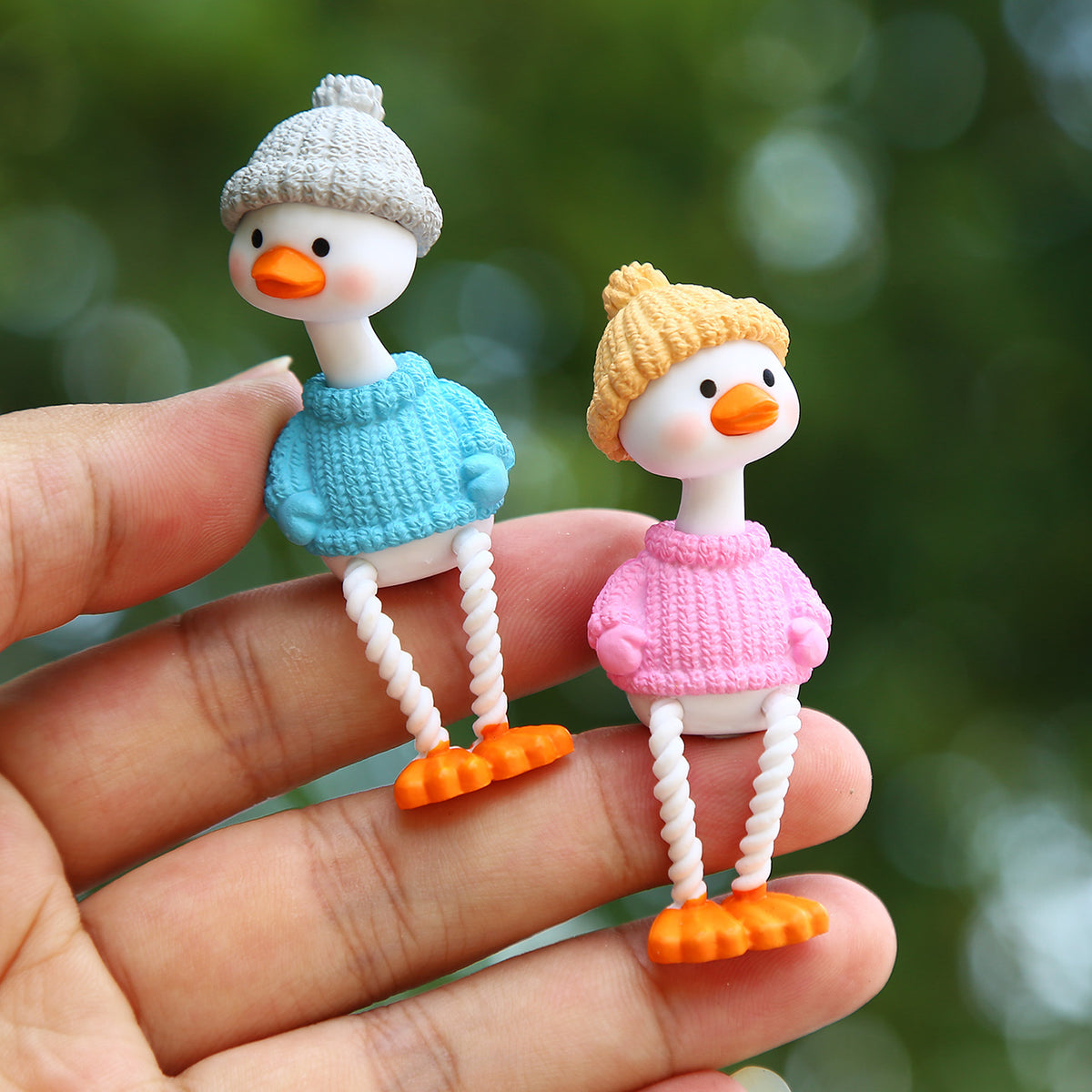 Sweater Ducks Figure Topper Set