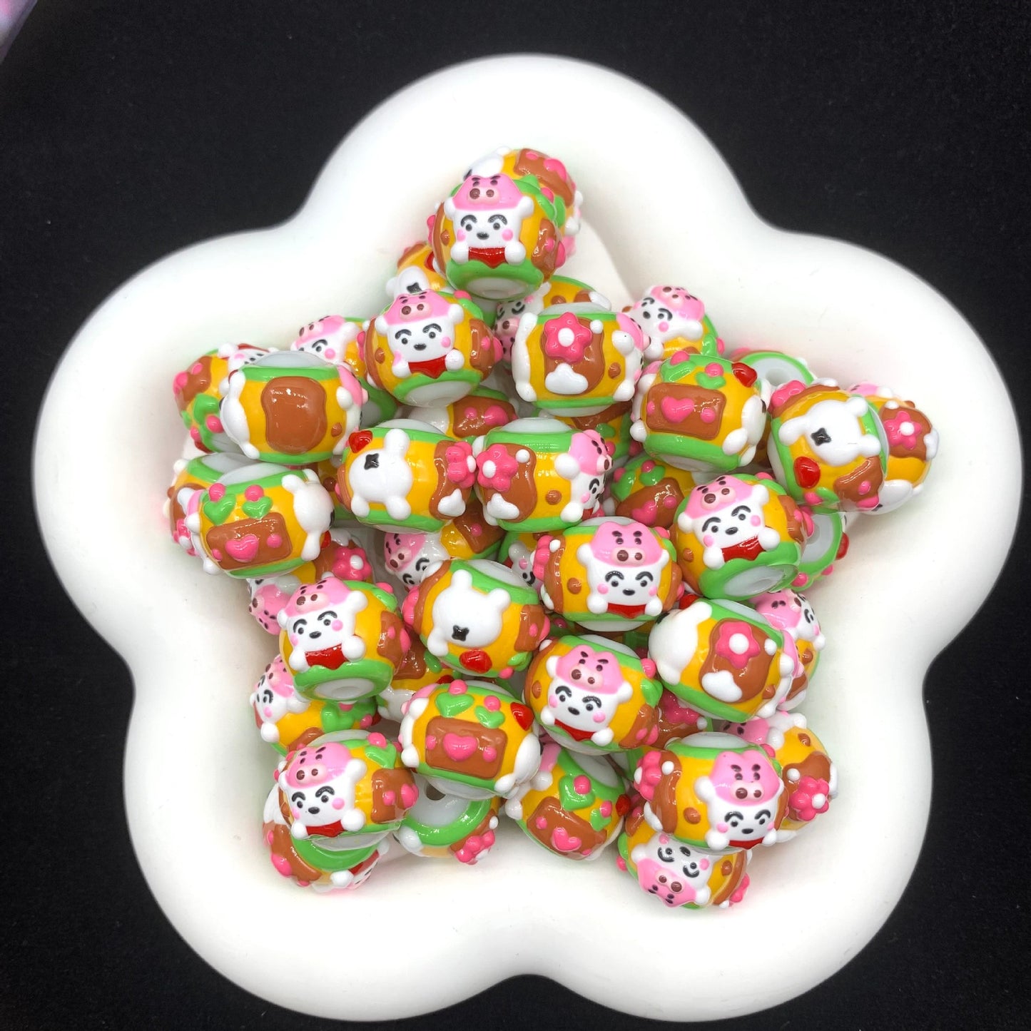 SinChan Hand Painted Round Beads (5pcs)
