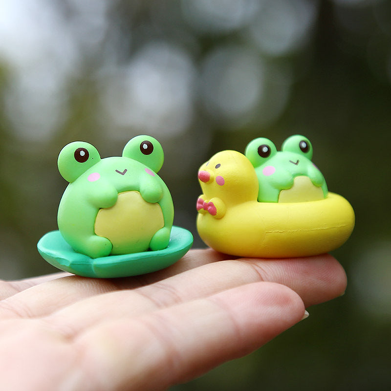 Frog Figure Topper Set