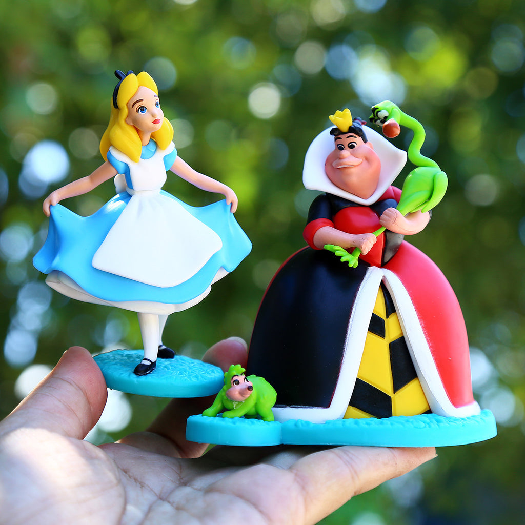 Alice in Wonderland Figure Topper Set