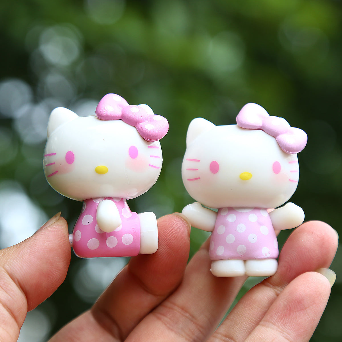 Hello Kitty Rainbow Figure Topper Set